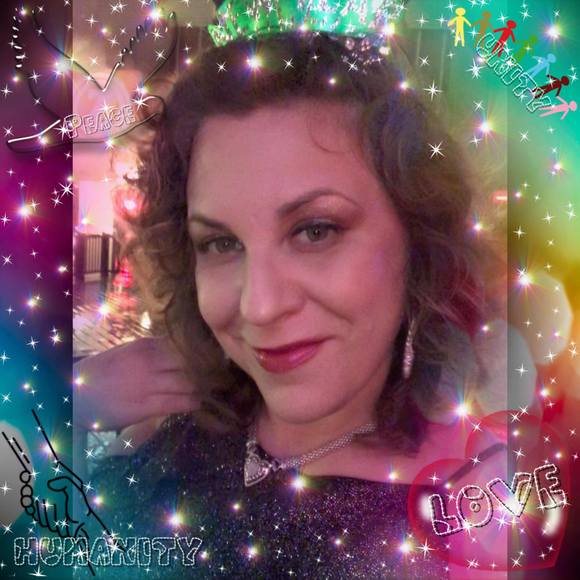 Meet your Posher, Michele - Picture 1 of 3